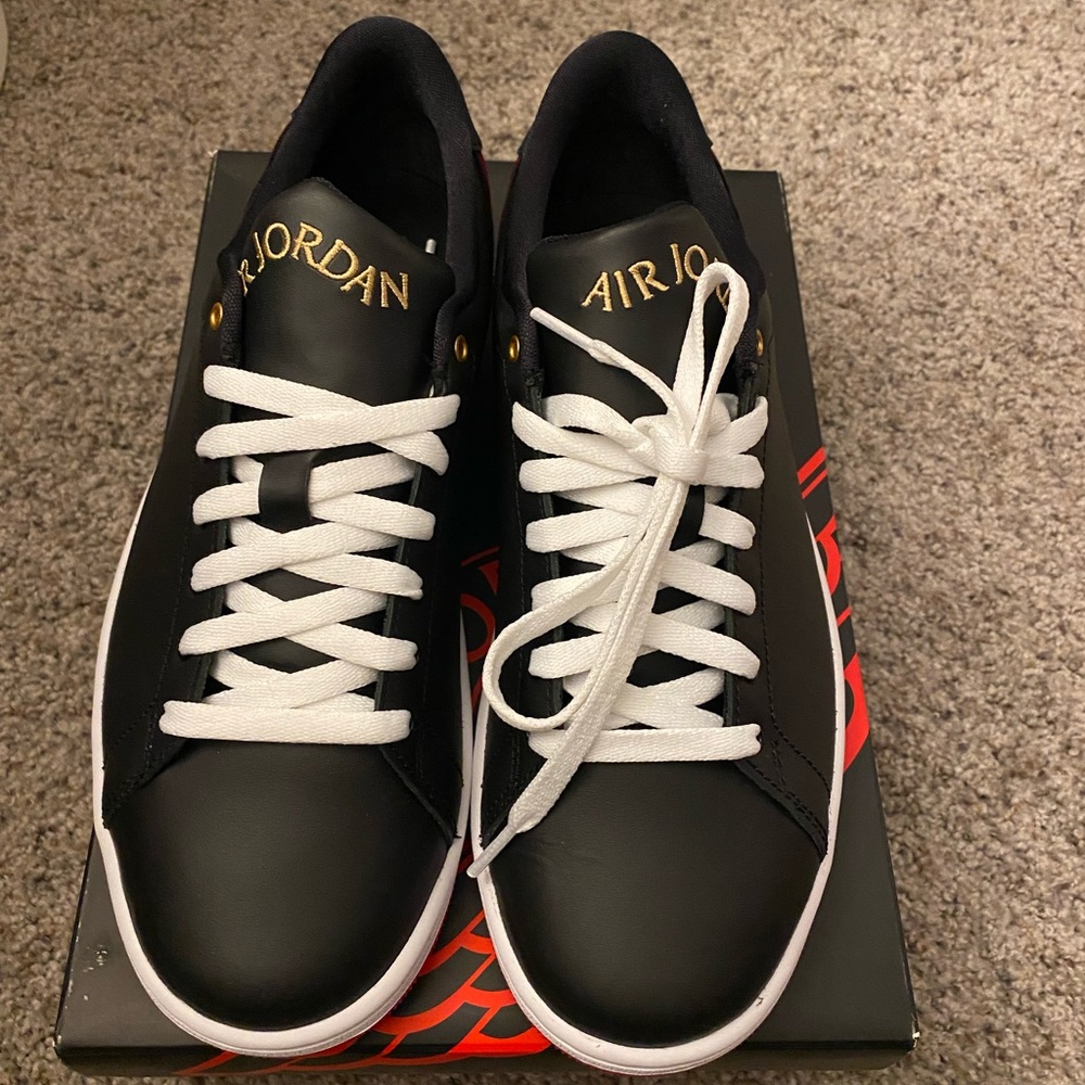 Air Jordan 1 Center Court